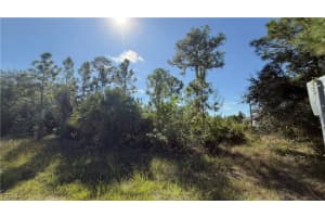 2402 10th Street, Lehigh Acres, FL 33936 - MLS#2025018245