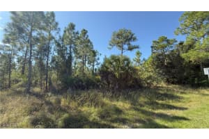 2402 10th Street, Lehigh Acres, FL 33936 - MLS#2025018245