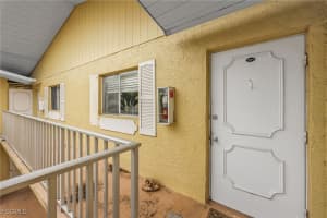 8093 Country Road, Fort Myers, FL 33919 - MLS#2025018267