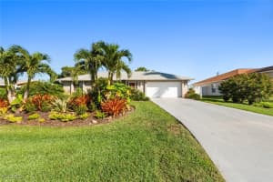 207 43rd Lane, Cape Coral, FL 33904 - MLS#2025018294