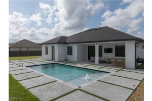 833 Sw 16th Ter, Cape Coral