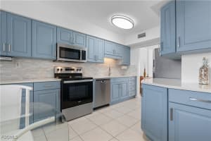 5200 Gulf Drive, Holmes Beach, FL 34217 - MLS#2025018337