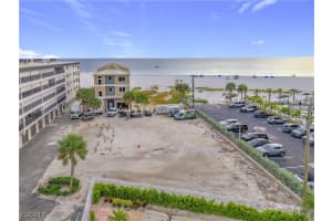 71 Pearl Street, Fort Myers Beach, FL 33931 Sold 12/04/25