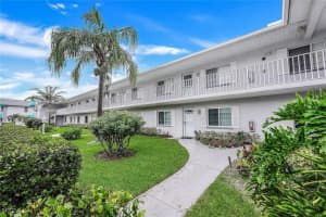 292 Belina Drive, Naples, FL 34104 Sold 03/27/26