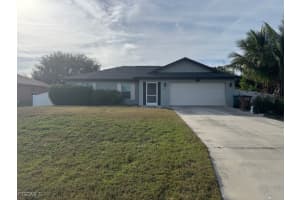 202 Nw 27th Ave, Cape Coral