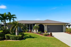 2916 Se 11th Ave, Cape Coral