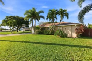 321 30th Street, Cape Coral, FL 33904 - MLS#2025018605