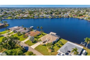 313 33rd Terrace, Cape Coral, FL 33904 - MLS#2025018627
