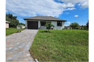 4405 18th Street, Lehigh Acres, FL 33972 - MLS#2025018689