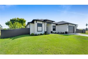 1215 12th Place, Cape Coral, FL 33909 - MLS#2025018714