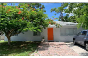 5237 Warren St, Naples