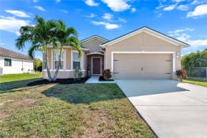 1718 43 Terrace, Cape Coral, FL 33914 - MLS#2025018899