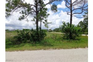 1070 Harwood Avenue, Lehigh Acres, FL 33974 - MLS#2025019168