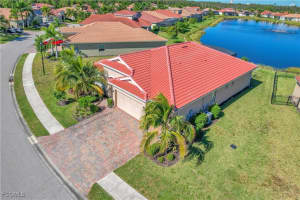 2889 Royal Gardens Avenue, Fort Myers, FL 33916 - MLS#2025019240