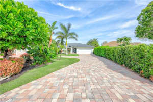 2003 Timberline Drive, Naples, FL 34109 - MLS#2025019291