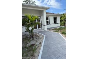 2715 10th Street, Lehigh Acres, FL 33971 - MLS#2025019319