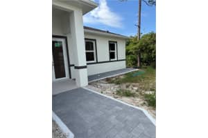 2715 10th Street, Lehigh Acres, FL 33971 - MLS#2025019319