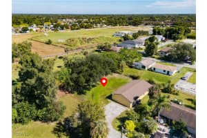 212 Charlotte Avenue, Fort Myers, FL 33916 - MLS#2025019404