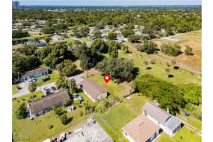 212 Charlotte Avenue, Fort Myers, FL 33916 - MLS#2025019404