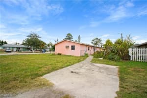 1604 oak Drive, Fort Myers, FL 33907 - MLS#2025019496