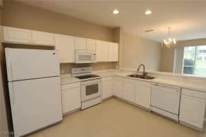 1172 Oxford Lane, Naples, FL 34105 - MLS#2025019522