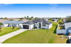 1325 13th Place, Cape Coral, FL 33993 - MLS#2025019560