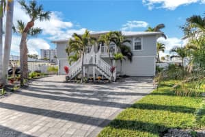 7842 Buccaneer Drive, Fort Myers Beach, FL 33931 - MLS#2025019562
