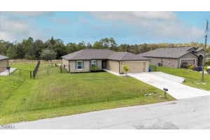 840 Youngreen Drive, Fort Myers, FL 33913 - MLS#2025019596