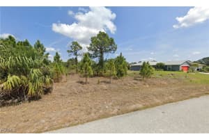 1135 Garibaldi Street, Lehigh Acres, FL 33974 Sold 01/09/26