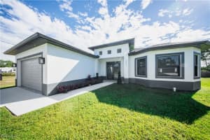 2621 42nd Street, Lehigh Acres, FL 33971 - MLS#2025019612