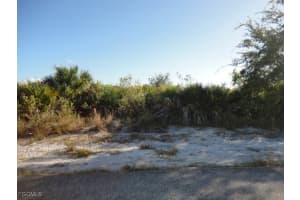 2815 73rd Street, Lehigh Acres, FL 33971 - MLS#2025019691