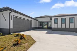 2719 59th Street, Lehigh Acres, FL 33971 - MLS#2025019737