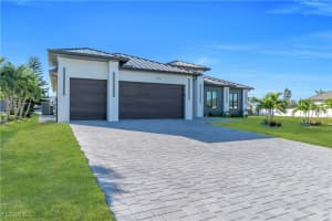 10 35th Avenue, Cape Coral, FL 33991 - MLS#2025019739