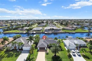 2546 Sw 38th Ter, Cape Coral