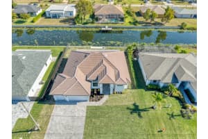 1019 8th Court, Cape Coral, FL 33991 - MLS#2025019795