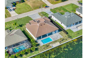 1019 8th Court, Cape Coral, FL 33991 - MLS#2025019795