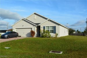 1103 Sw 47th St, Cape Coral