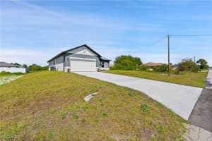 608 Eisenhower Boulevard, Lehigh Acres, FL 33974 - MLS#2025019927