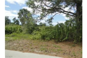 5902 Queen Avenue, Lehigh Acres, FL 33971 - MLS#2025019957