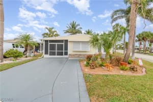 11240 Azalea Lane, Fort Myers Beach, FL 33931 - MLS#2025020049