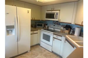 13191 Oakmont Drive, Fort Myers, FL 33907 - MLS#2025020091