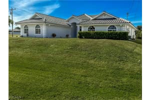 823 Sw 10th St, Cape Coral 823 Sw 10th St, Cape Coral