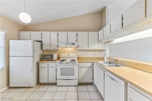 9305 Lake Park Drive, Fort Myers, FL 33919 - MLS#2025020123