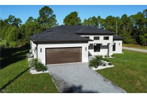 746 Courtland Avenue, Lehigh Acres, FL 33974 - MLS#2025020139