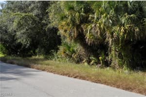 1013 Anderson Street, Lehigh Acres, FL 33974 - MLS#2025020140