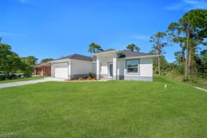 2915 6th Street, Lehigh Acres, FL 33976 - MLS#2025020194