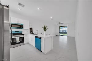 936/938 Homestead Road, Lehigh Acres, FL 33974 - MLS#2025020198