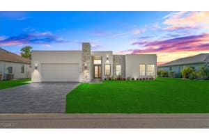 526 Se 4th St, Cape Coral 526 Se 4th St, Cape Coral