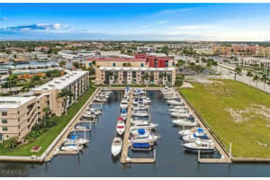 801 River Point Drive, Naples, FL 34102 - MLS#2025020295