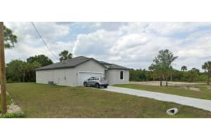 5012 S Peachtree Cir, Labelle, FL 33935 - MLS#2025020332